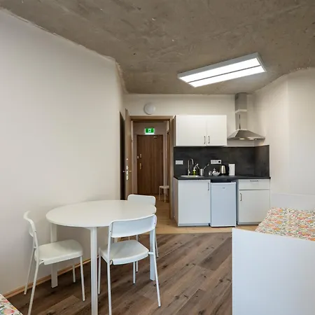 Apartamento Brand New #16 Near Center With Free Street Parking Praga